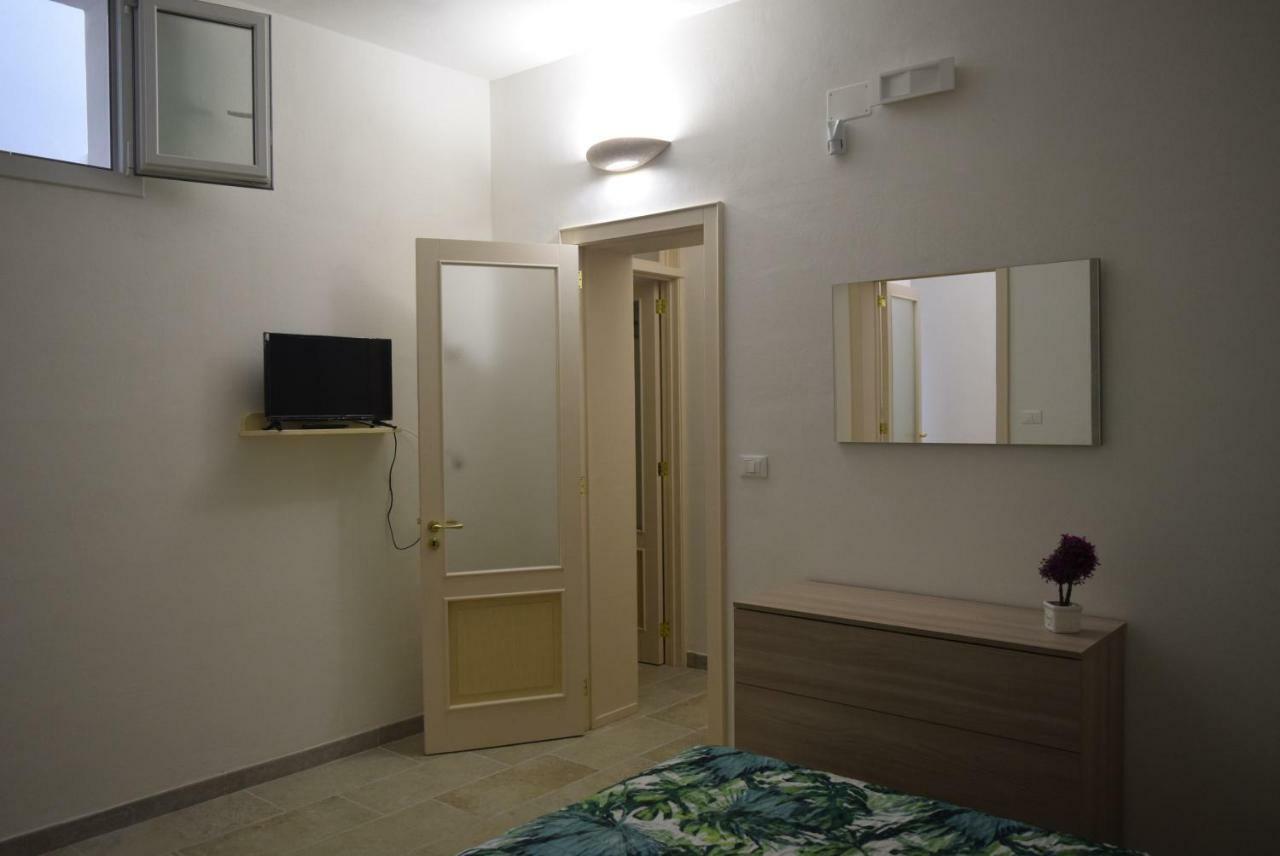 Mios * Muro Leccese